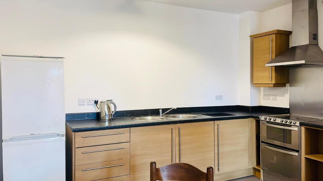 Central Spacious Manchester Exterior photo
